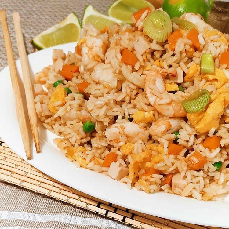 arroz tres delicias, receta china, visto de cerca